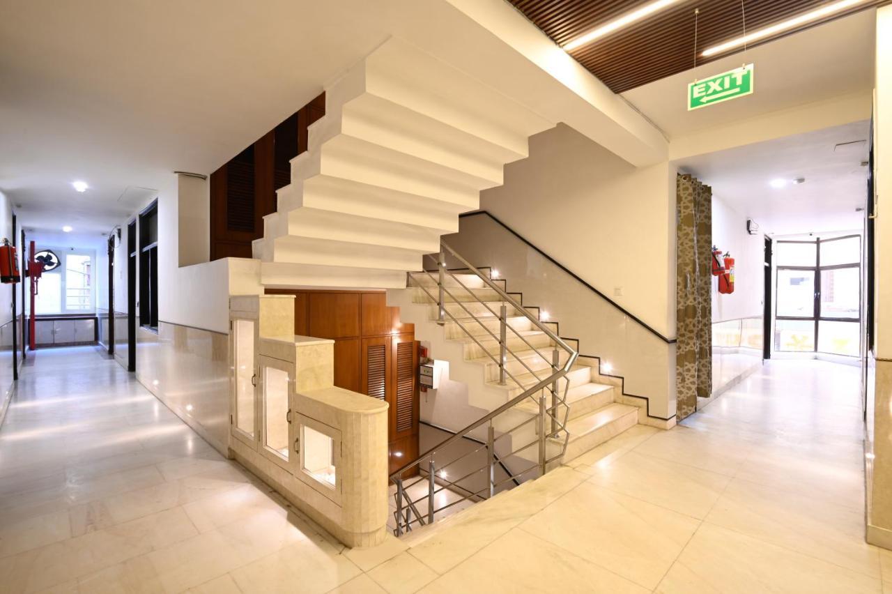 Hotel Baba Deluxe Near New Delhi Railway Station And City Center -By Rcg Hotels Exterior photo