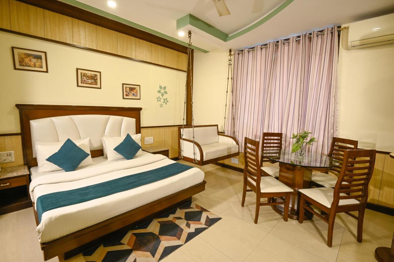 Hotel Baba Deluxe Near New Delhi Railway Station And City Center -By Rcg Hotels Exterior photo