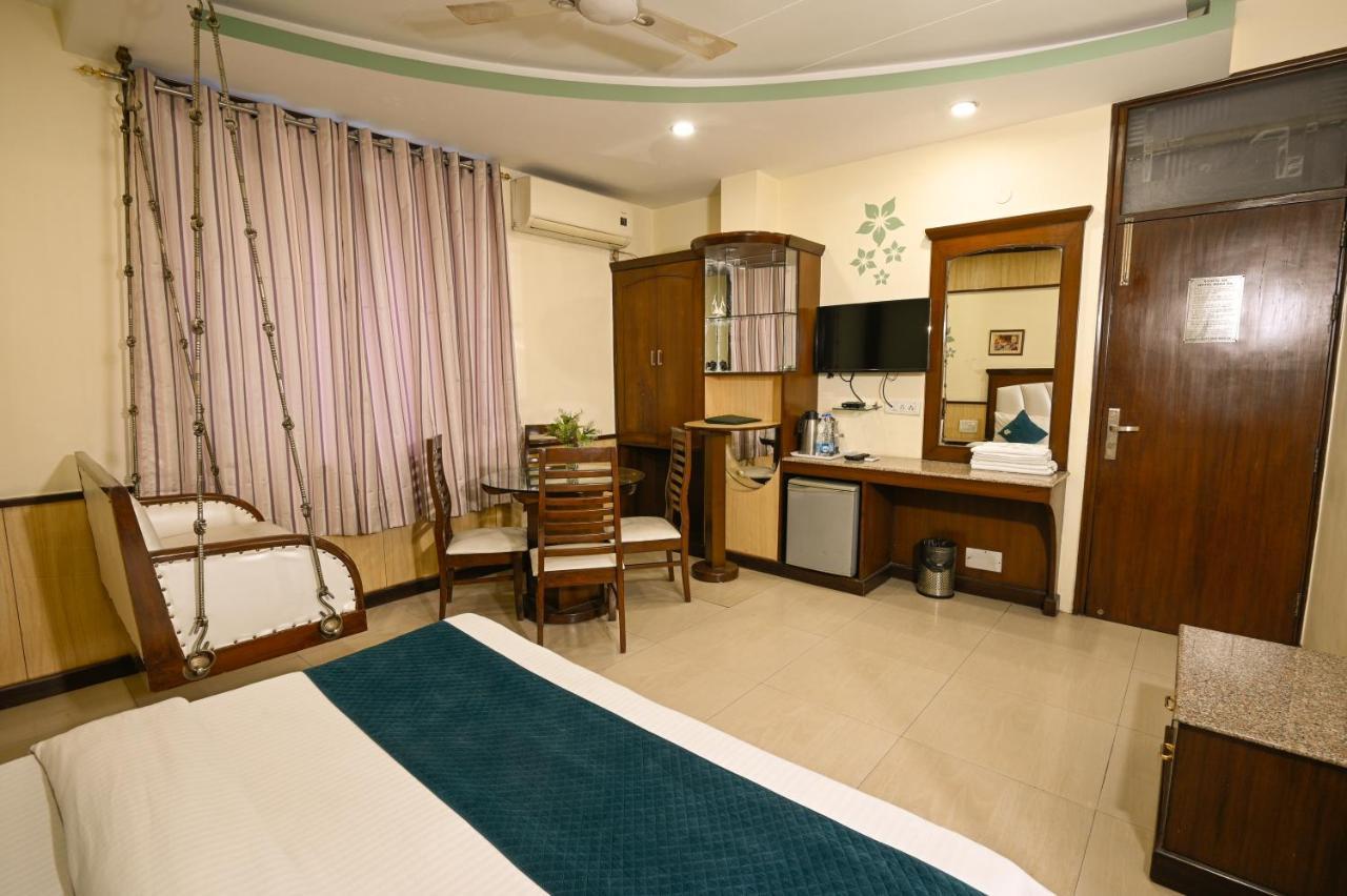 Hotel Baba Deluxe Near New Delhi Railway Station And City Center -By Rcg Hotels Exterior photo