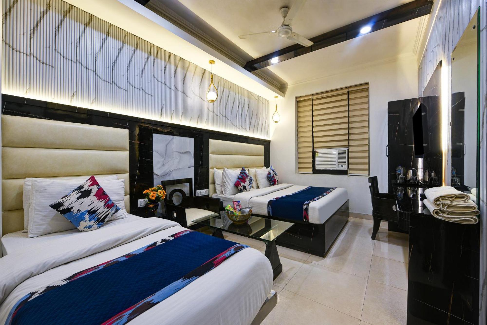 Hotel Baba Deluxe Near New Delhi Railway Station And City Center -By Rcg Hotels Exterior photo