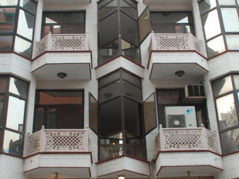 Hotel Baba Deluxe Near New Delhi Railway Station And City Center -By Rcg Hotels Exterior photo